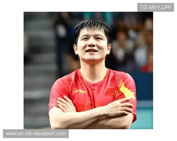 球迷期待樊振东保持状态，冲击更高荣誉，不同“樊”响!樊振东神级救球 对方直接愣住鼓掌